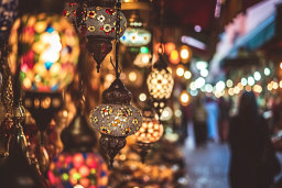 Enchanting Lanterns in a Bustling Market